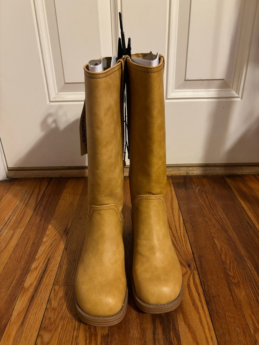 NWT No Boundaries cow girl boots size 9